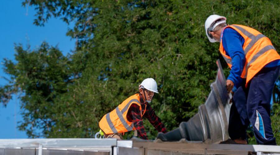 Professional new roof installation services in Houghton Lake Heights, MI